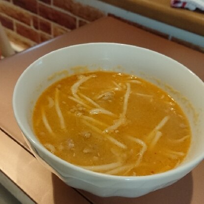 レオさん♪こんにちは(^-^)
味噌ラーメンのスープみたいなコク旨(≧∇≦)もやしシャキシャキ♪温まりおいしかったです(*^-^*)